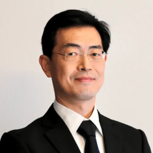 飯塚　秀樹 